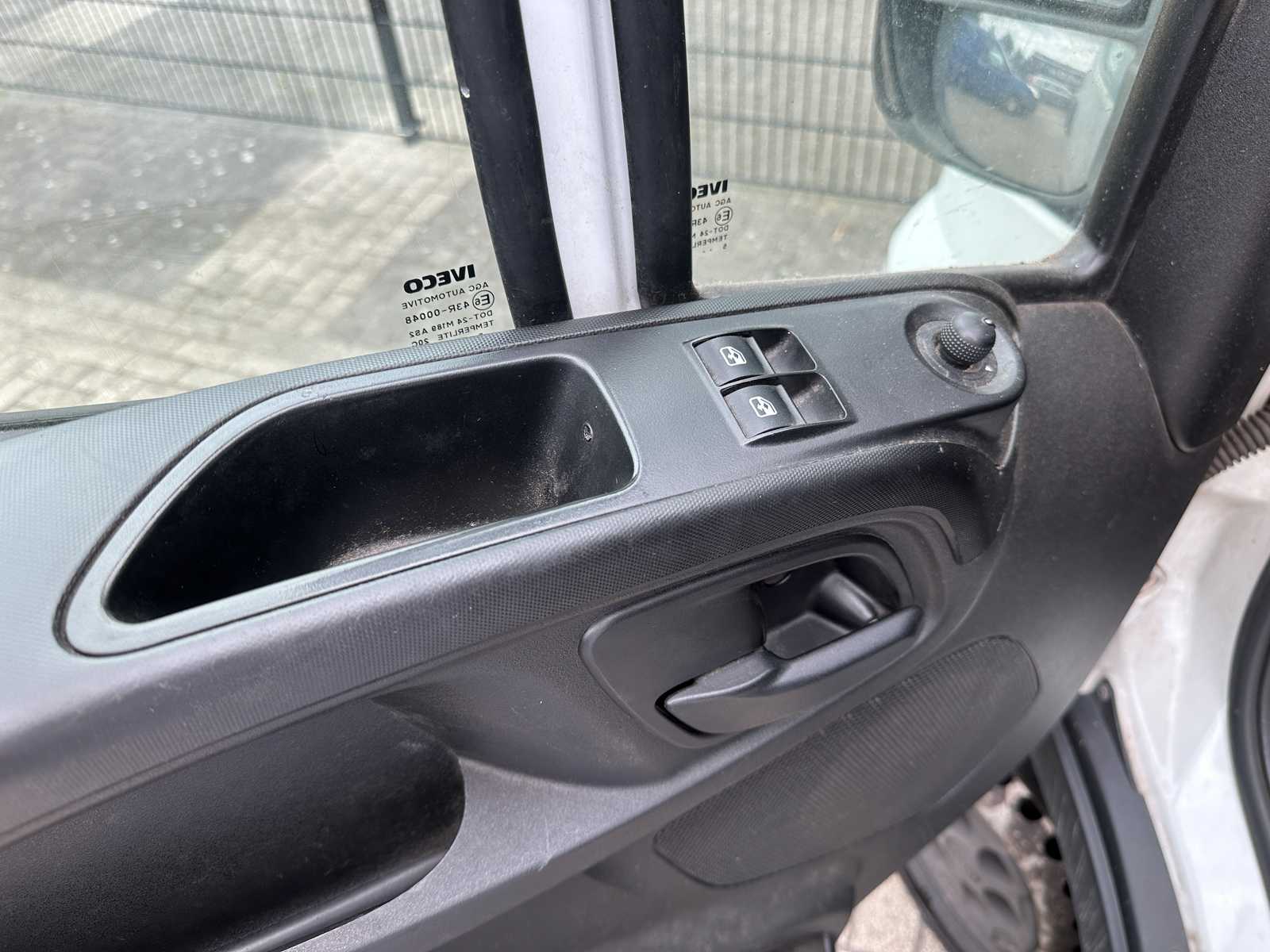 Iveco Daily 35S11V 2.3 410 H3 106pk 2016 (Origineel-NL) Automaat, VT-330-S