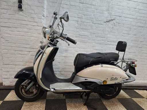 Vom Bella Exclusive 25 km 4-suwowy motorower