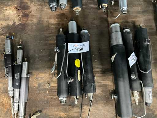 Vari utensili pneumatici (3x)