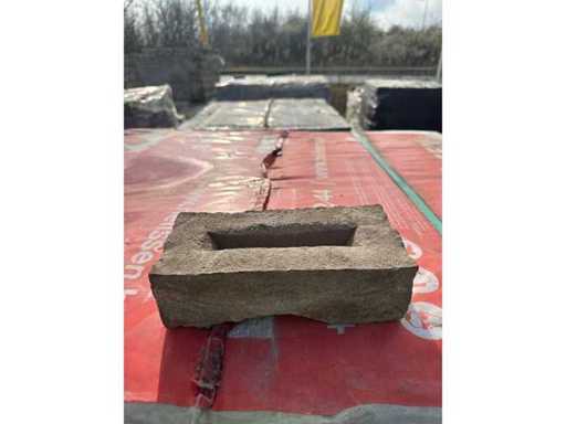 NELISSEN ROCA 217X102X65