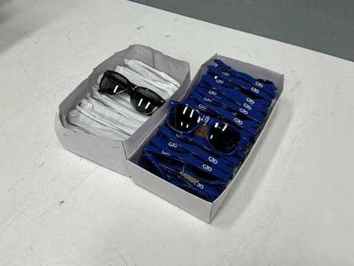 Lunettes de soleil de fête