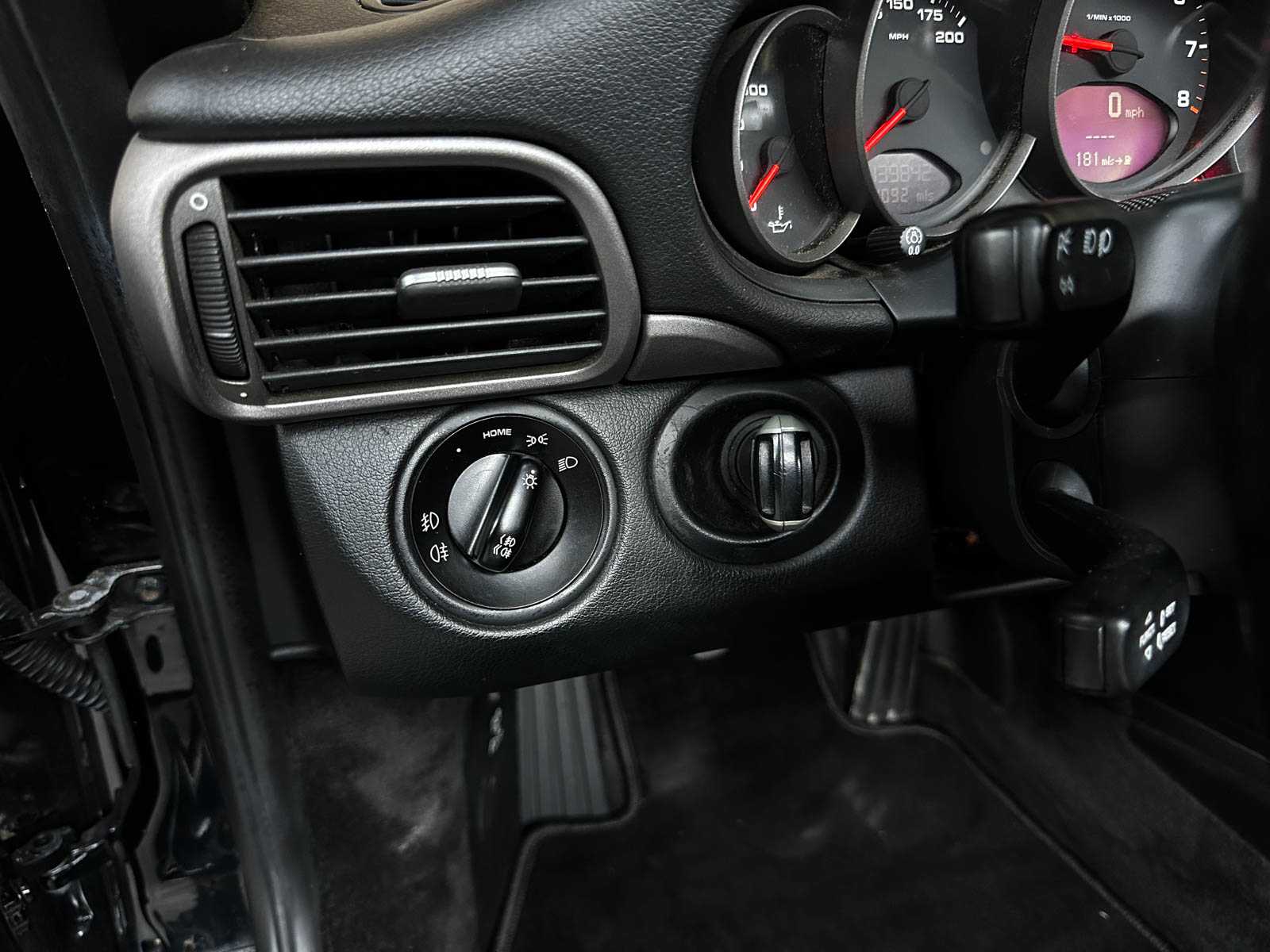 Porsche 911 Carrera Cabriolet 997 3.6 325pk 2005 handgeschakeld -Youngtimer-