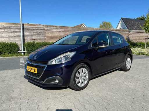 Peugeot 208 1.2 PureT 2016. Vagonul de pasageri Blue Lion