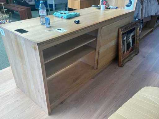 Shop counter + cabinet