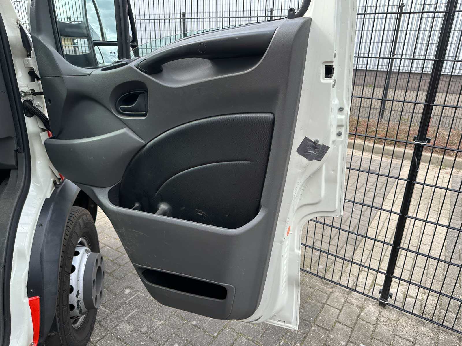 Iveco Daily 70C15 146pk 2014 (Origineel-NL + 1e Eigenaar), 04-BDT-5