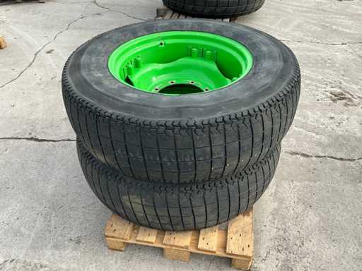 14.9R28 Good Year Super Traction Radial Banden met velg (2x)