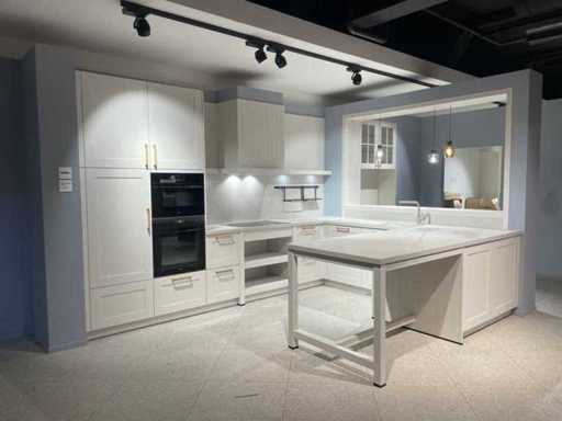 Schüller - Cuisine d’exposition avec appareils Constructa