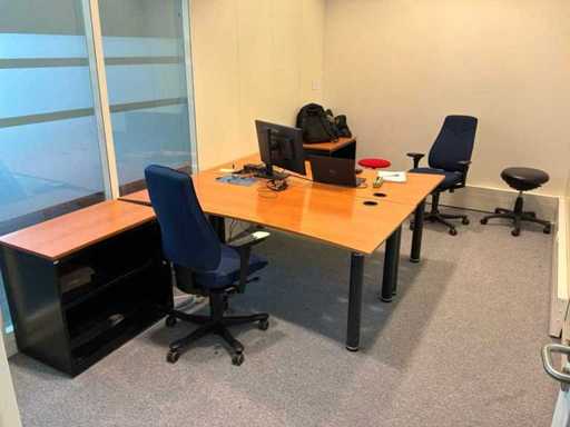 Ensemble de mobilier de bureau