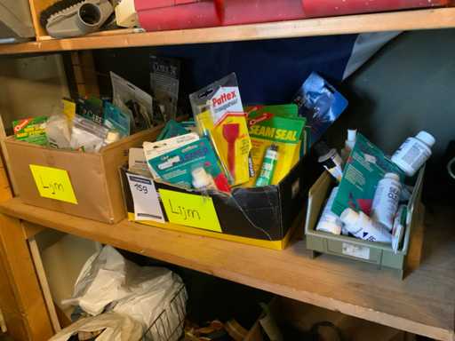 Batch of glue in 1 compartment