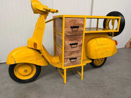 Oldtimer Vespa – meble barowe