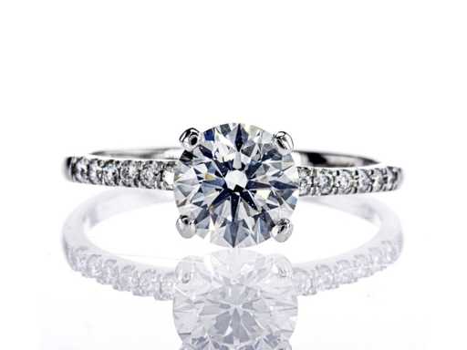 Luxury Ring Natural Diamond 1.35 carat in 18k white gold