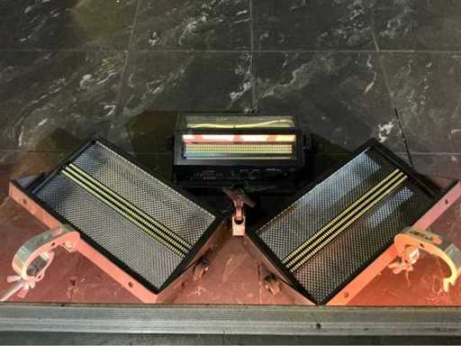 Stroboscop LED cu suport (3x)