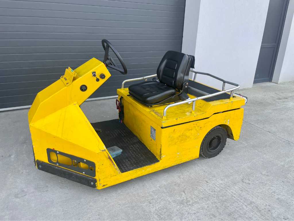 Charlatte - TE 206 - Electric Tow Tractor