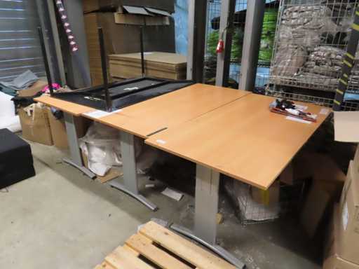 Desk (3x)