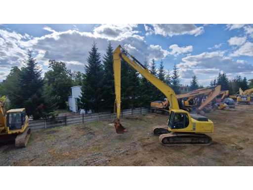 2002 Komatsu PC 210 LC Excavadora de orugas de largo alcance