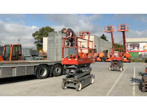 20a015dc-2faf-4df8-bb14-9b32e6dee416.mp4