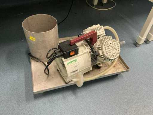KNF N 035.3 AN.18 Pompe avec plateau roulant