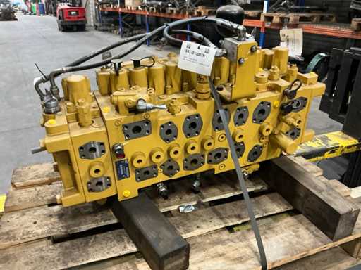 Caterpillar 320 Spool Valve