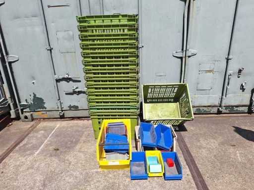 Stacking crate