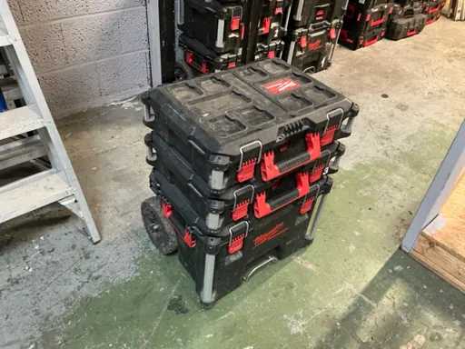 Milwaukee-Werkzeugwagen