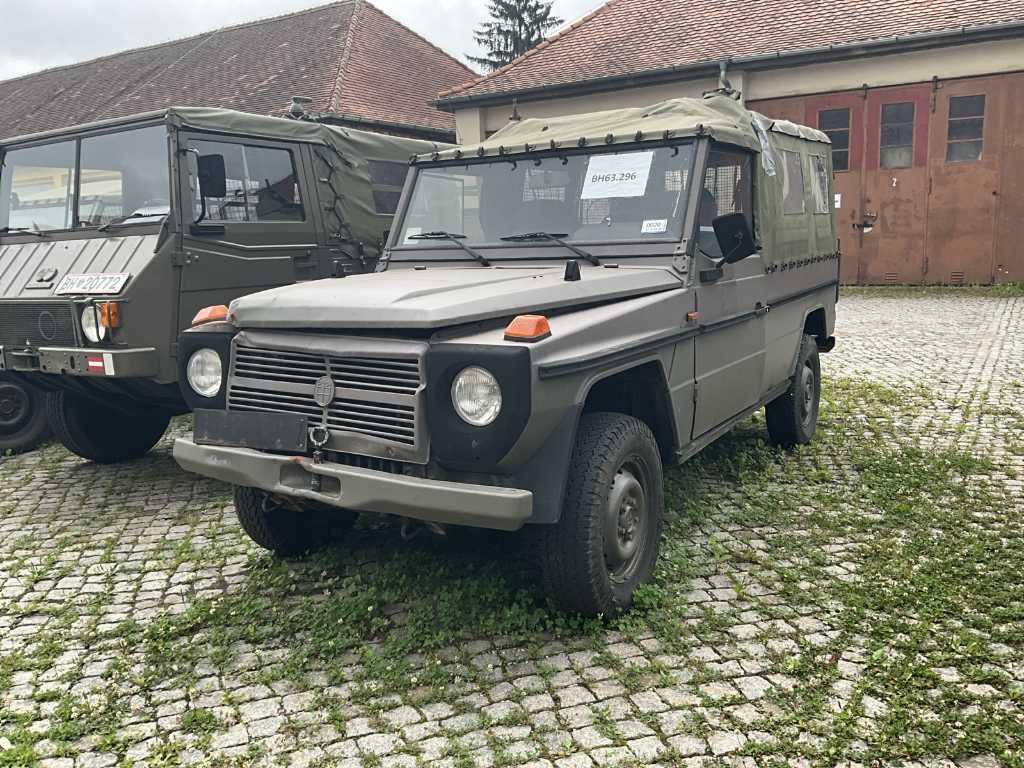 1989 Steyr Puch G250 Army Vehicle
