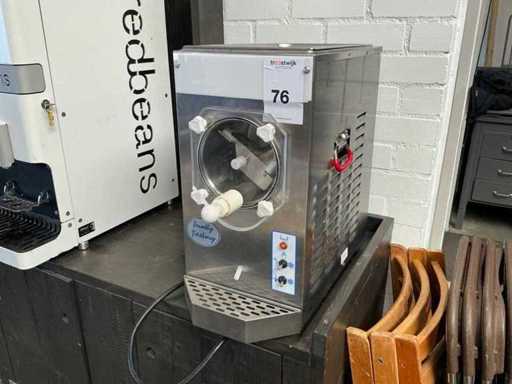 Frosty factory 113A Soft Ice Cream Machine