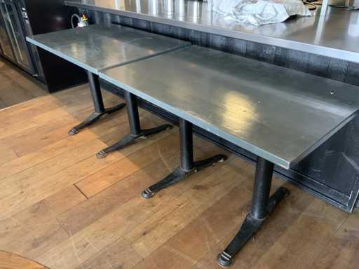 Table de restaurant (2x)