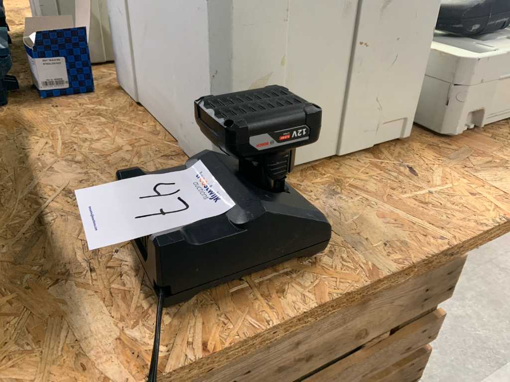 Bosch Battery with charger