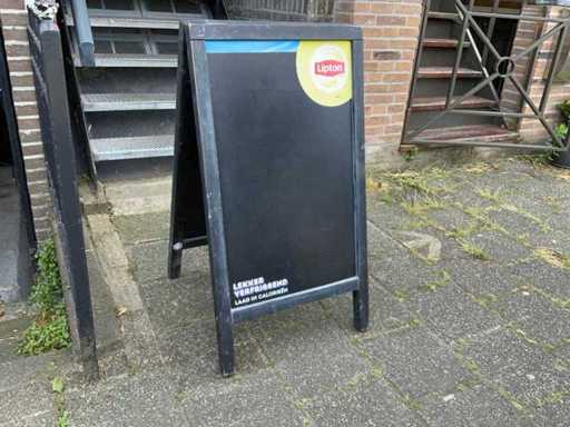 Lipton Pavement-Schild