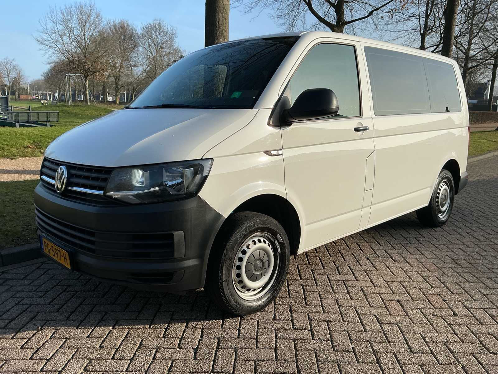 2017 Volkswagen Transporter Kombi 2.0 TDI L1H2 Highl. Commercial vehicle