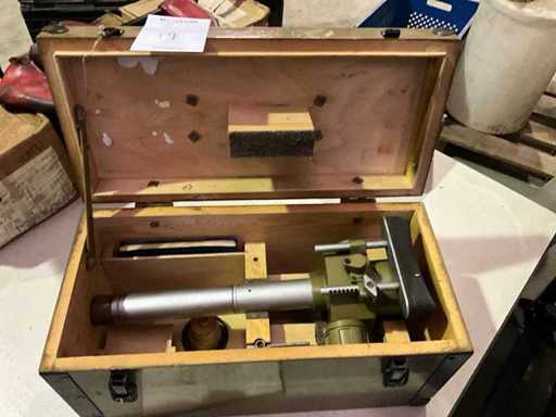 Lunetă de pușcă cu setare x y