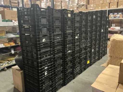 Partia różnych skrzyń do układania L60xW40cm (124x)