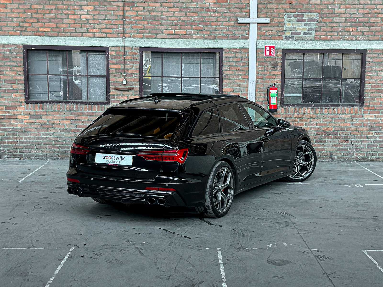 Audi A6 Avant 55 TFSI e Quattro Pro Line S Competition 367pk 2023 (Plug-In Hybrid), HLJ-85-T