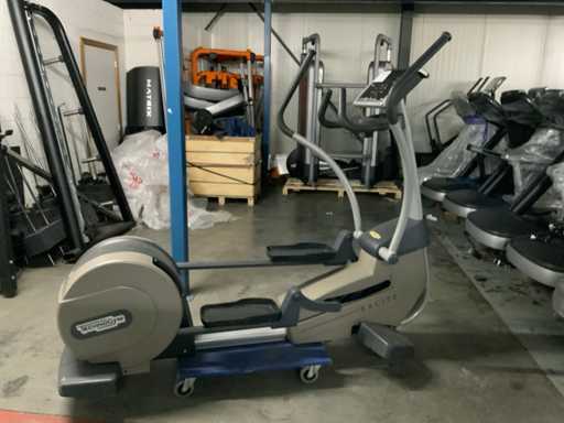 Trainer eliptic Technogym excite+ Synchro 500