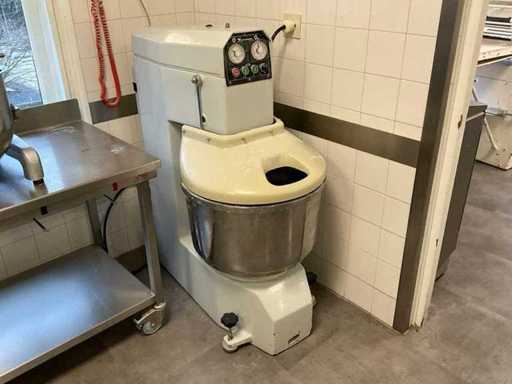 Werner & Pfleiderer SF 30 Spiralkneter