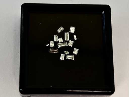 Diament o strzyku bagiety o masie 1,01 karata