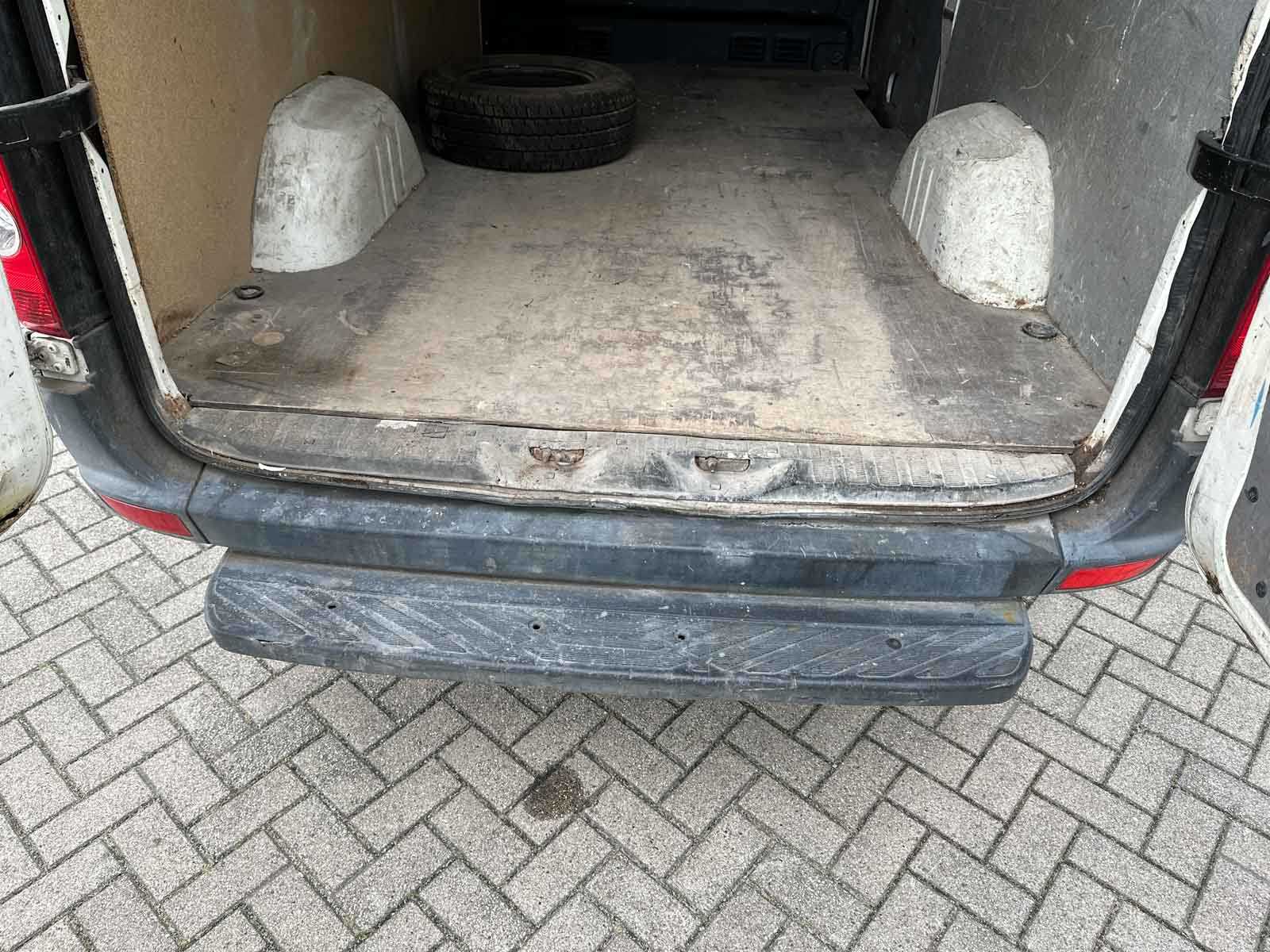 Volkswagen Crafter 35 2.5 TDI L2H1 DC 109pk 2008 (Origineel-NL), 62-VPJ-5