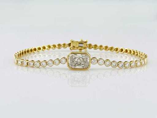 14 KT Yellow Gold Bracelet With 2.93 Cts Lab Grown Diamond