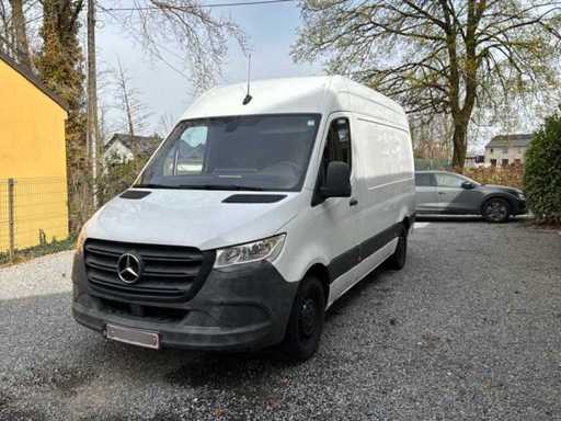 Mercedes Sprinter 906BB35 Van
