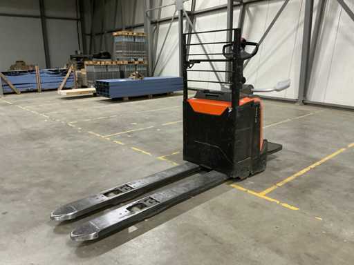 Camion à palette électrique Toyota LPE200 Platform 2023