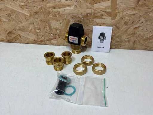 Rubinetto miscelatore Isiflo per docce oculari d'emergenza g1