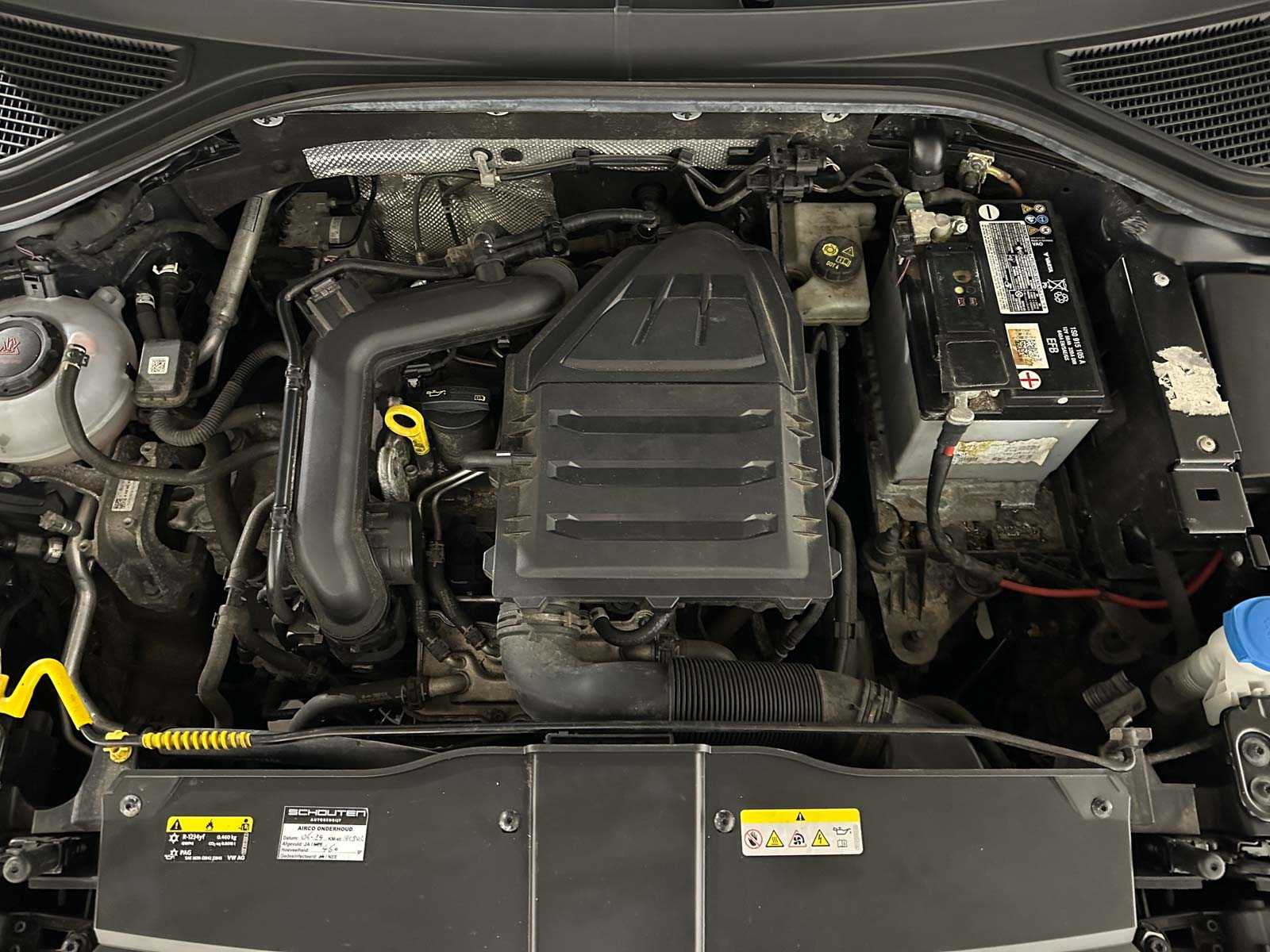 Volkswagen T-Roc 1.0 TSI Style Business 116pk 2020 (Origineel-NL), H-006-NL