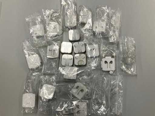 Apple - Earpods Lightning, connecteur 3,5 mm ou USB-C (23x)