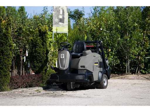 Kärcher - KM 105/110R - zamiatanie ulic