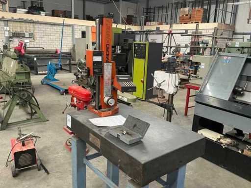 Altimètre Tesa Microhite avec table plate