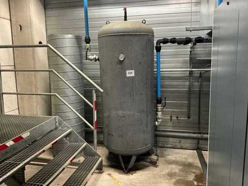 Pressure vessel 