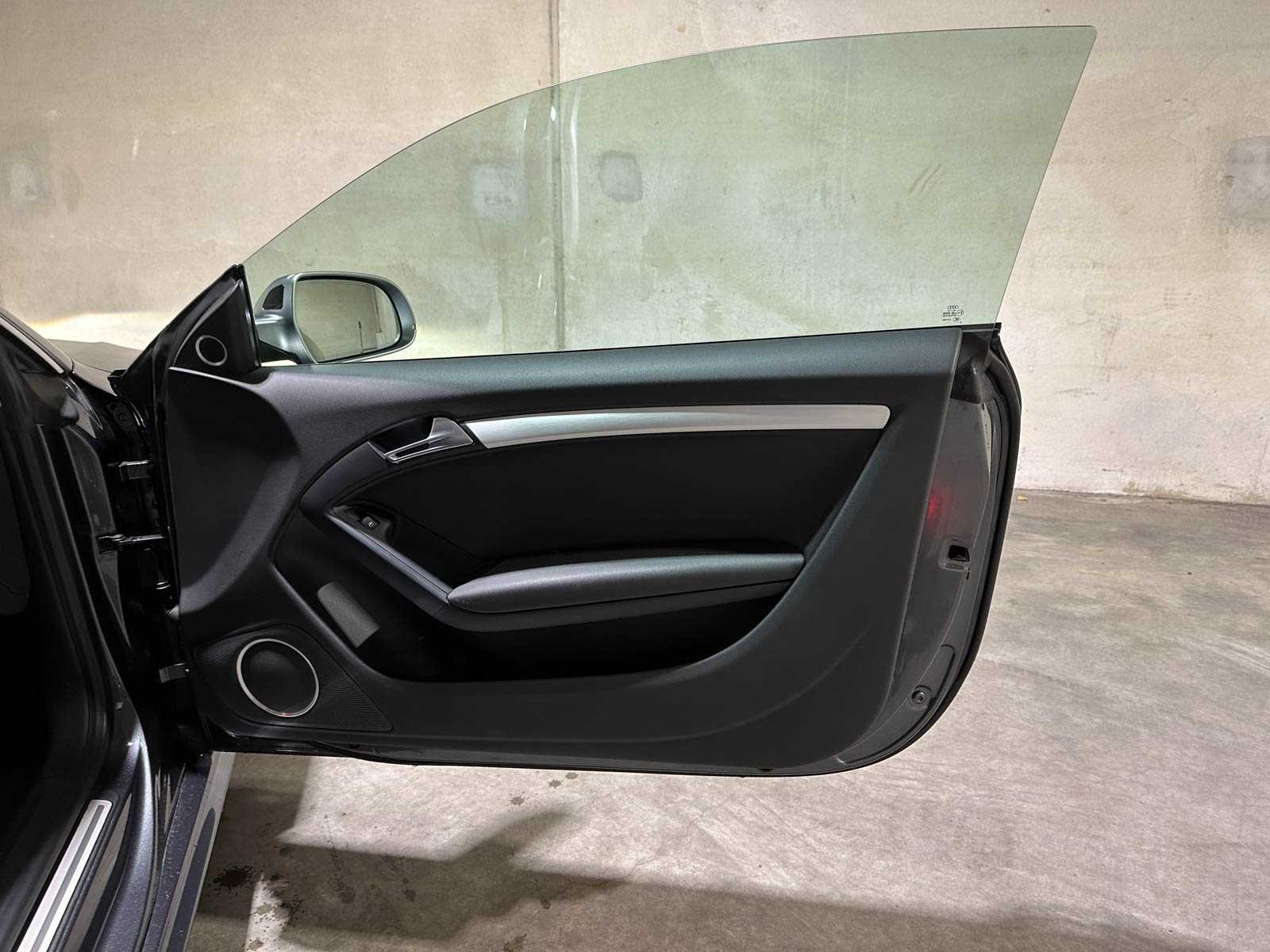 Audi RS5 Coupé 4.2 FSI V8 Quattro 450hp 2010, XN-941-L Youngtimer