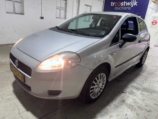 Fiat - Grande Punto - 1.3 M-Jet Actual - 93-PDR-8
