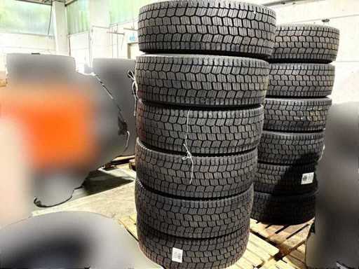 LKW- Reifen - 8x runderneuerte LKW-Reifen 315/60 R22.5 Antriebsreifen - Michelin / Bridgestone / Continental Karkassen
