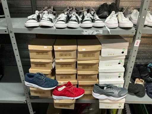 Partij diverse sneakers (36x)
